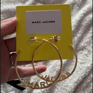 BNWT Marc jacobs monogram hoop earrings